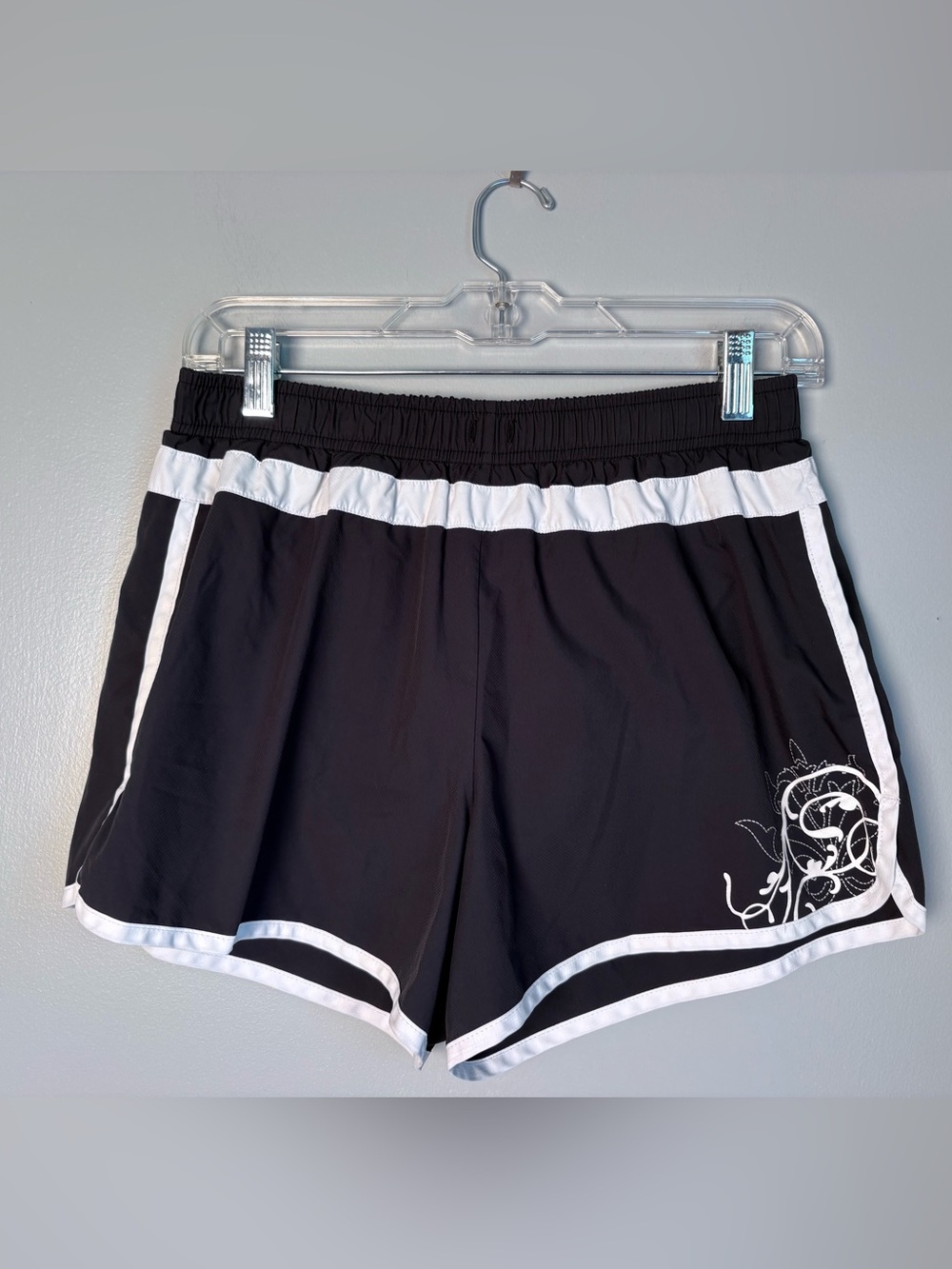 Athleta Black White Floral Graphic Running Shorts Womens Medium Lined Athletic